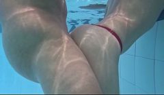 PETITE DE 18 AÑOS CUMPLE SU SUEÑO CACHONDO DE FOLLAR BAJO EL AGUA AL AIRE LIBRE