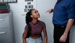 Teen Realizes She Has only Way out Of the Trouble – Lyftersex