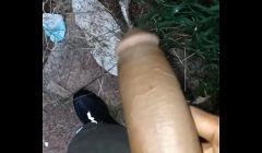 12INCH BBC PEEING IN PUBLIC Mandingo
