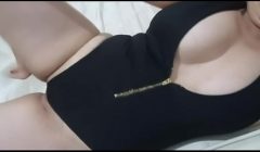 40-year-old woman with excellent body masturbates and waits for a man to make her come for pure pleasure