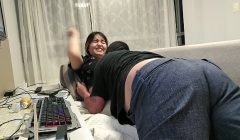 A NINFETINHA NOVINHA ADORA SODOMIZAR O VELHINHO