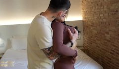 Big-ass Colombian fucks a stranger she meets on the train – Mariana Martix & Papi Rodriguez