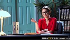 Brazzers – Doctor Adventures – Riley Reid and Sean Michaels – The Vagitarian