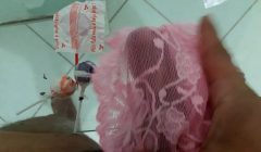 caiu na net me masturbei e gozei na calcinha da minha enteada de 18 aninhos fetiche