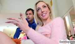 Cuckolding Zoey Parker’s Special Donation