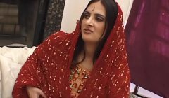 Cute indian girl is doing a porn casting to raise money for her ill stepsister