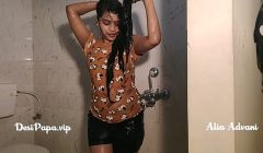 desi indian top model Alia Advani from punjab taking shower