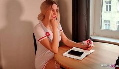 Deutsche Krankenschwester hilft Patienten mit Sex bei Samenprobe