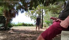 Dick flash – I pull out my cock in front of a young girl in the public park and she helps me cum – it’s very risky – MissCreamy
