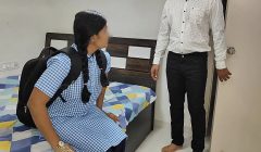 कोमल सुबह जल्दी ही क्लासरूम पहुंचना था लेकिन जब टीचर ने कहा अप घरवाले कहा सुहागरात ट्रेनिंग दीजिए