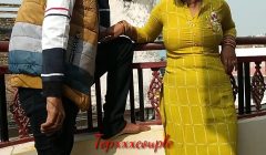 छत पर खड़ी देसी भाभी को गरम करके ताबड़तोड़ चोदा