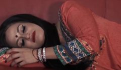 भाभी देवर के इंतज़ार में बेक़रार