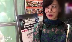 街头搭讪美女老师，太有女人味了