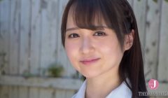 超絶美 JKが教室で制服を脱ぐ、思わず画面に手を伸ばしたくなる [PPMN-088]