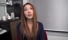 顔形、声、しゃべり方、、笑い方、知ってるキャバ嬢に似てる！ってか本人じゃね？