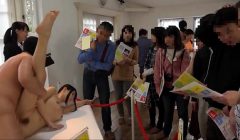 Fucking Japanese Teens At The Art Show