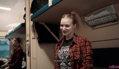 Girl Fellow Traveler Seduced Guy on the Train and Gave him Blowjob and Swallowed Sperm!