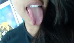 Girl salmakia follando y jugando con su coño