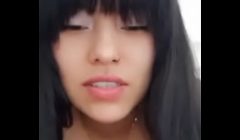 HOT LATINA MAKES VIDEOCALL WITH HER NEIGHBOR AND ENDS UP TOUCHING HERSELF