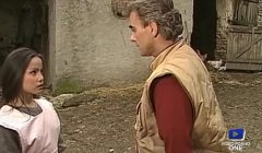 Il baise sa secrétaire en pensant à sa femme