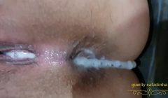 Marido não aguentou e encheu meu cuzinho de porra