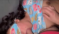 me cojo el culito apretado de mi hermana en cama