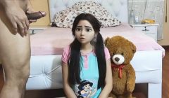 Mi Tio Por Ley Pervertido me Castiga Haciendome Cosas en mi Cuerpo – El Dia en Que Me Aproveche de mi Sobrina En Ley Inocente