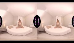 PORNBCN Smartphone Virtual Reality a milf masturbates for her fans and is more horny than ever, touching her big boobs and masturbating her pussy to orgasm. Mature slut mom big boobs – tits