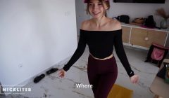 The pizza girl ate my pizza and wanted to run away. I made her suck