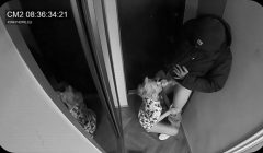 Wife sucked the postman while husband in the next door