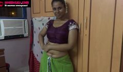 Amauter Indian babe masturbating with cucumber