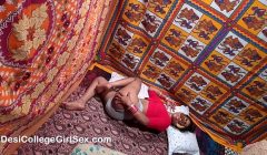 Desi Girl Romantic Night Sex On Floor With Dirty Hindi Indian Audio – Real Indian Girl Sex