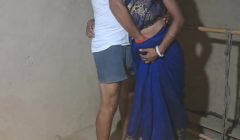 Desi Indian Village bhabhi Big boobs pressing and holding the Pusssy