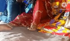 इंडियन देसी भाभी गांव की देसी लड़के  के साथ