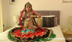 Gujarati Indian Babe Jasmine Mathur Garba Dance