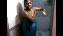 KOM-DESI- pregnant wife-bth –