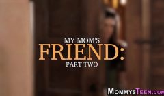 Milf stepmom eats cunt