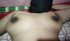 Tamil Desi wife boobs